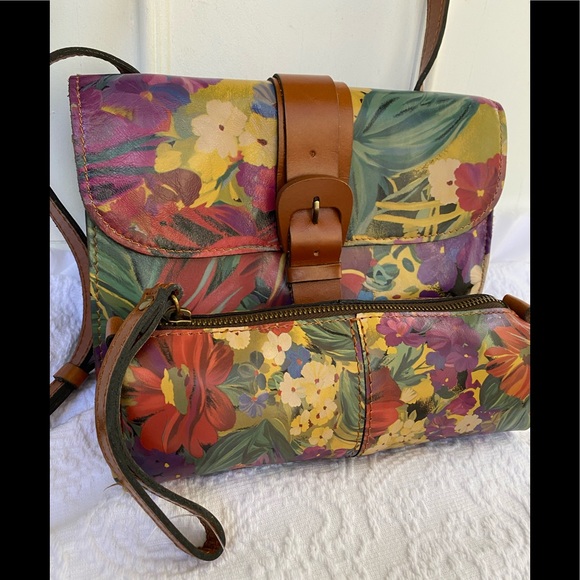 Patricia Nash•Tauriana c/b Organizer & Isla Case•NWOT•Set - Picture 1 of 9